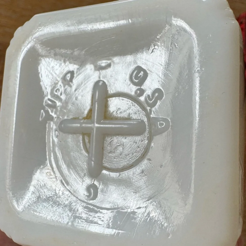 🍒 McKee Tipp City Milk Glass Cherry S&P Shakers |1930s-50s | HTF - Picture 7 of 8